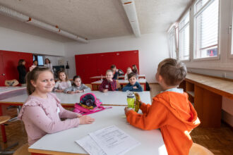 Die Kinder im Primarschulalter werden in Niederteufen betreut.