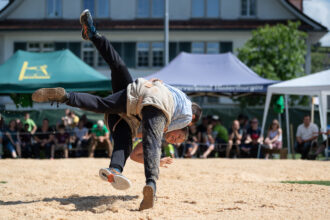 Manuel Albin (vorne) mit einem Kurzzug im Schlussgang. Fotos: Lorenz Reifler