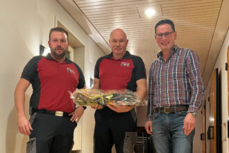 Kommandant Dominik Krummenacher (ganz links) mit Roland Dähler und Beat Signer.