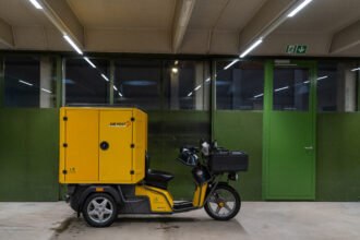 Der einsatzfähige und leere Roller bei Ankunft ...